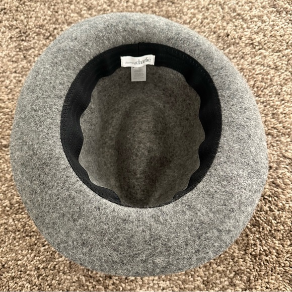 Wool Hat - Picture 3 of 4